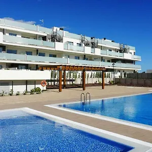 https://cosy-apartment-in-4-min-walk-from-the-la-tejita-beach.tenerifehoteles.net